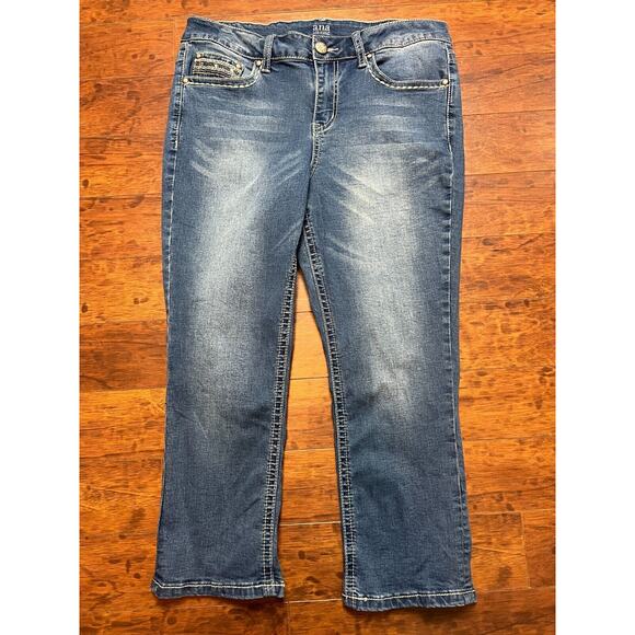 A.N.A A New Approach Cropped Jeans Women's Size 10 Blue Mid Rise Embellished - Picture 11 of 12
